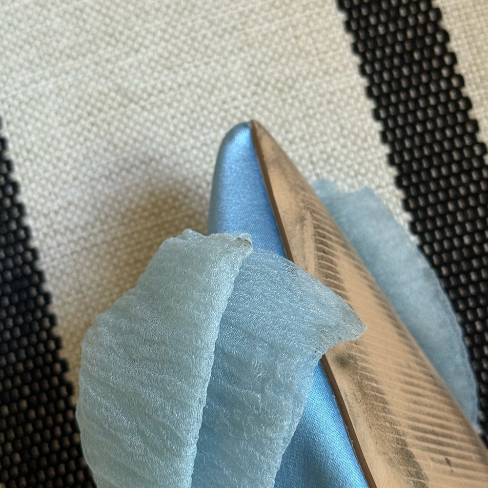 EGO Blue Heels with Bow and Rhinestone Accent Size 5 - Picture 11 of 15
